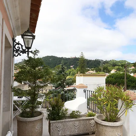 ゲストハウス Cosy シントラ